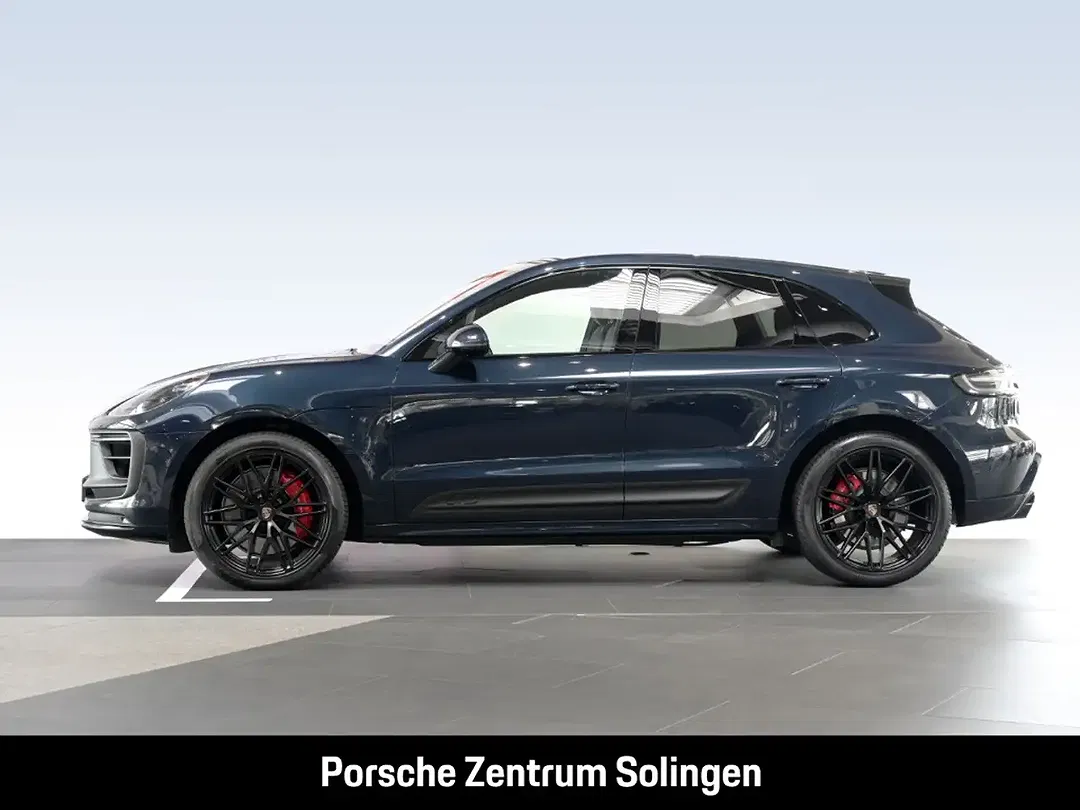 Porsche Macan - Thumbnail 2