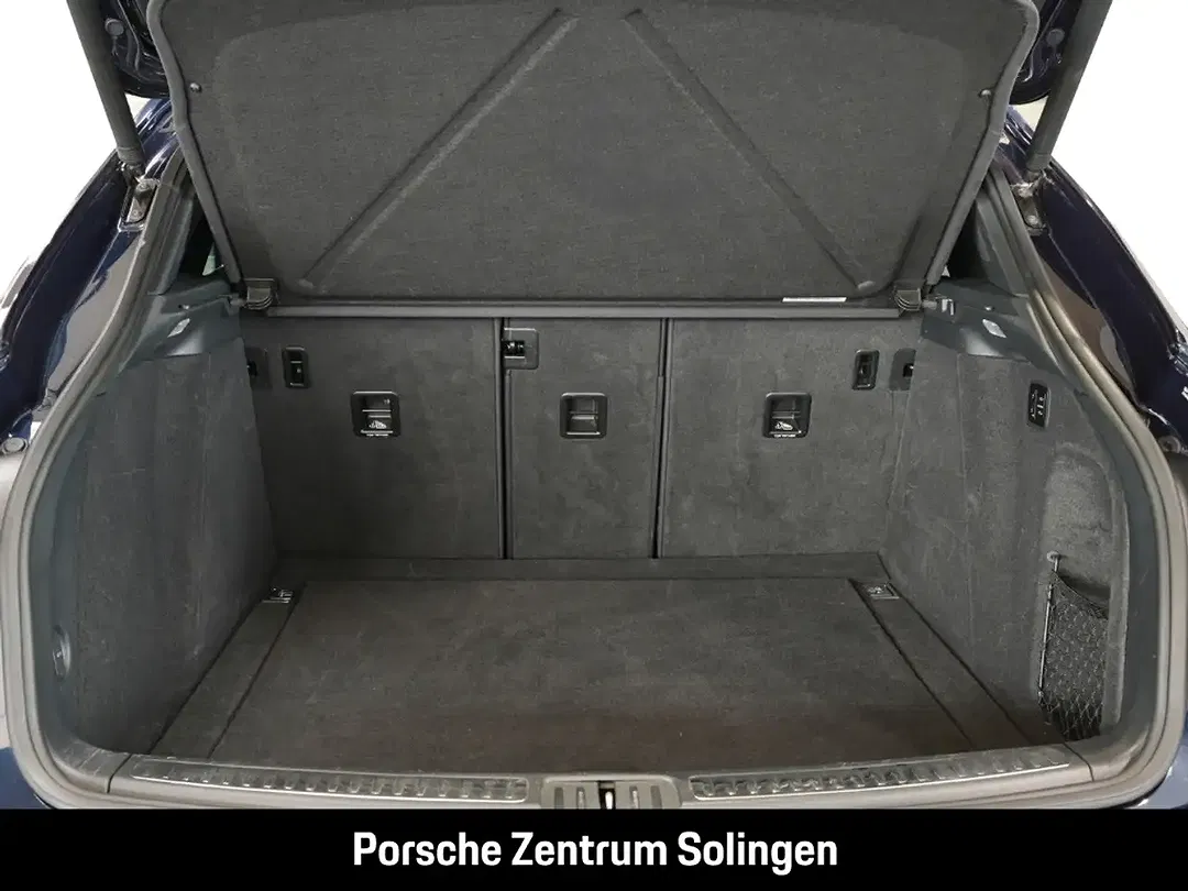 Porsche Macan - Thumbnail 9