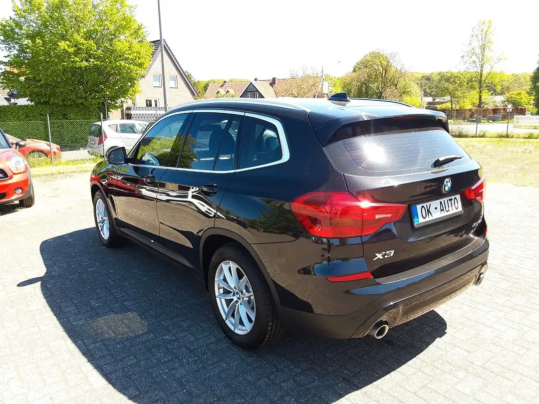 BMW X3 - Thumbnail 6