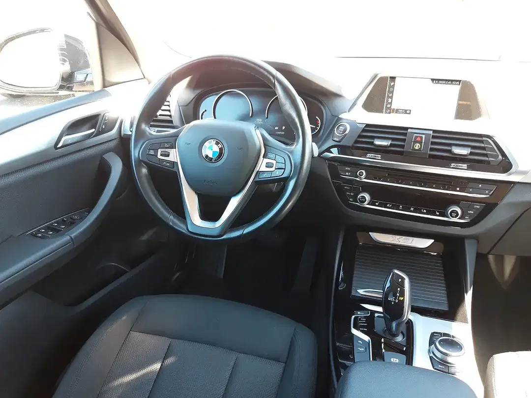 BMW X3 - Thumbnail 9
