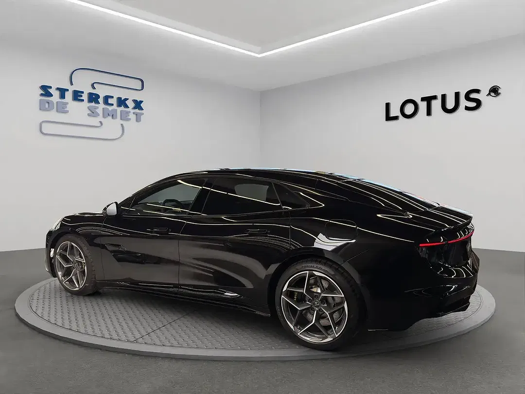 Lotus Emeya - Thumbnail 4