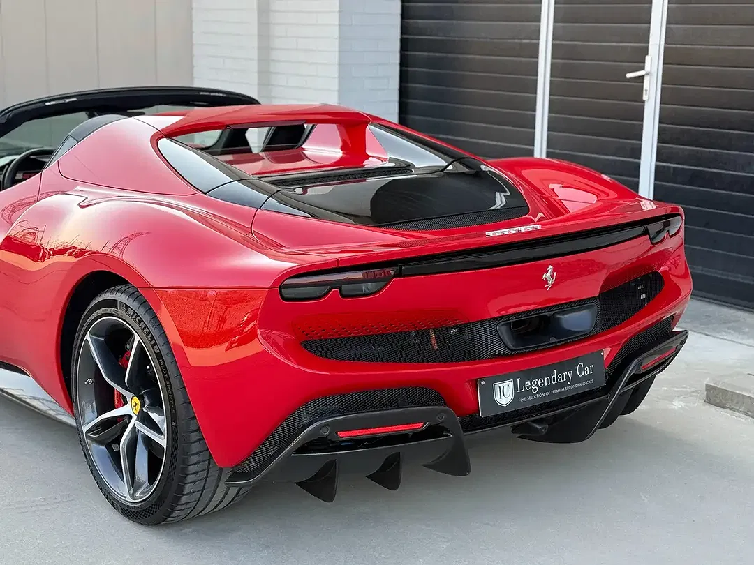 Ferrari 296 GTS - Thumbnail 15