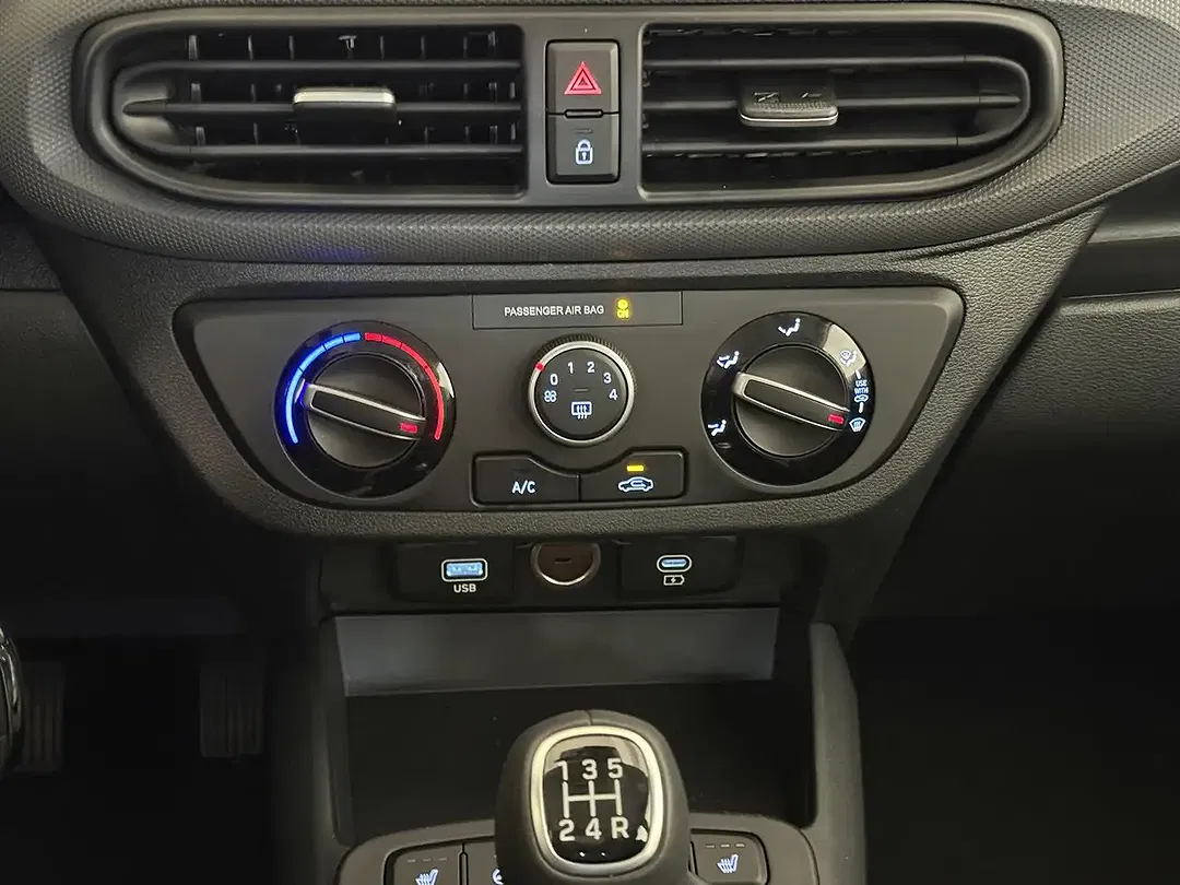 Hyundai i10 - Thumbnail 12