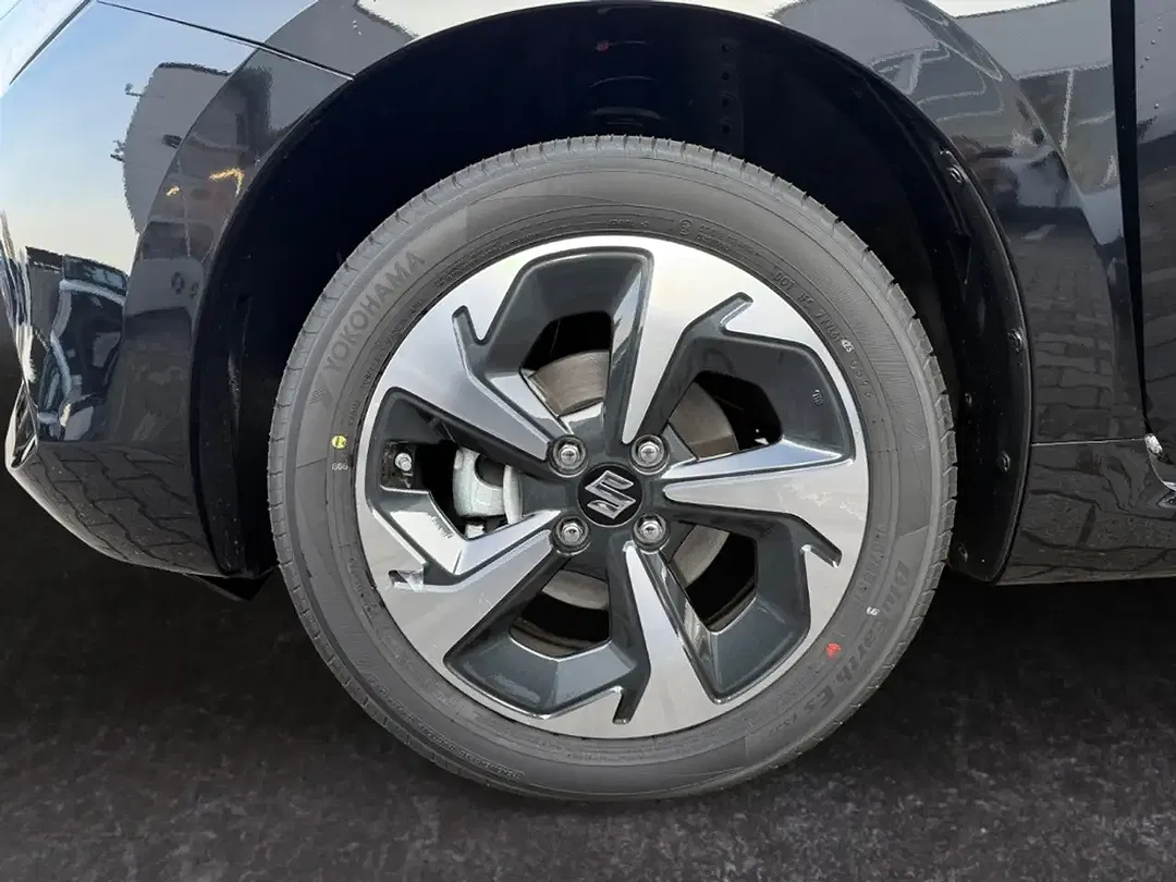 Suzuki Swift - Thumbnail 14