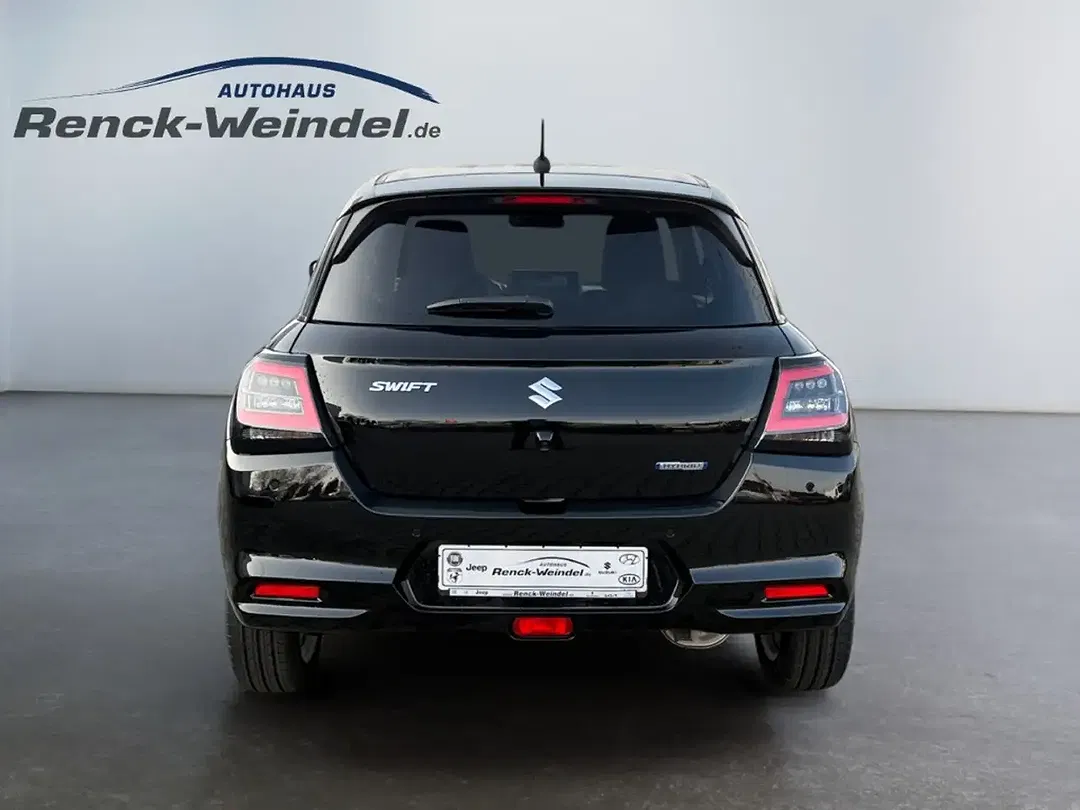 Suzuki Swift - Thumbnail 4