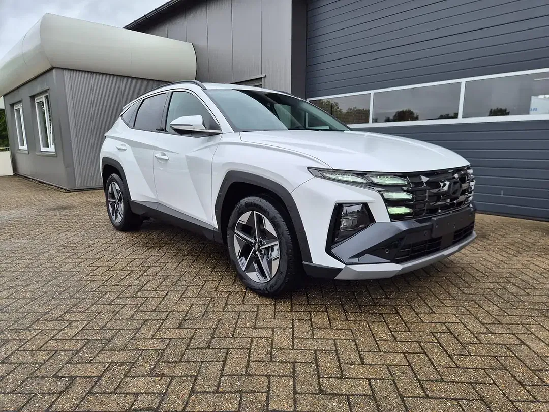 Hyundai TUCSON - Thumbnail 6