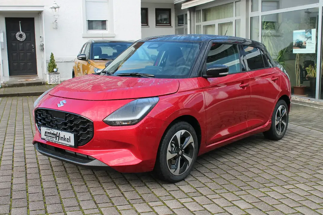 Suzuki Swift - Thumbnail 1