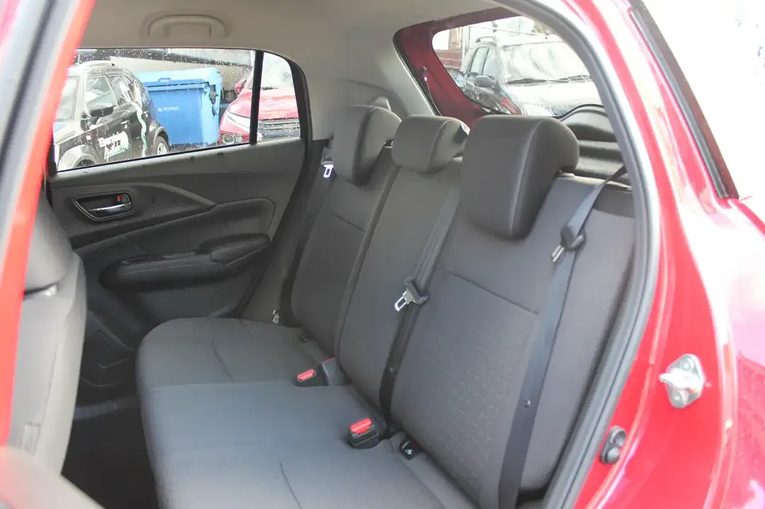 Suzuki Swift - Thumbnail 15
