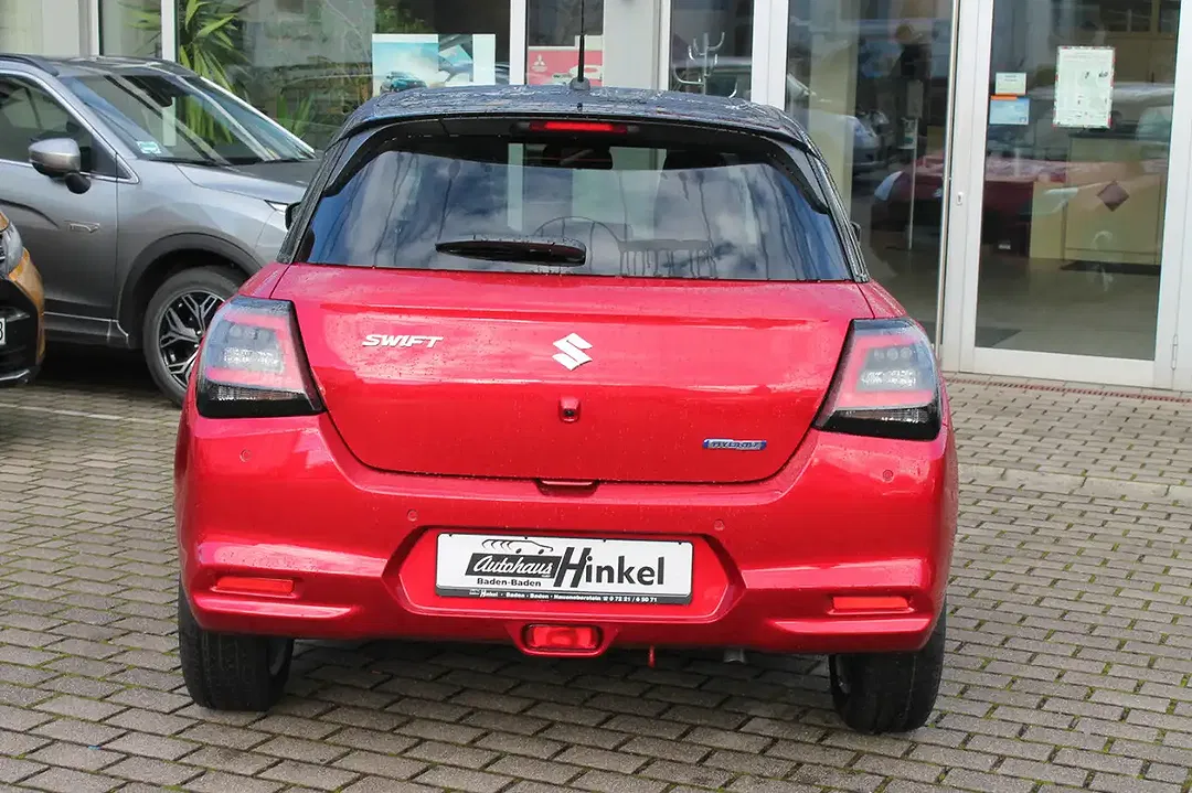 Suzuki Swift - Thumbnail 3
