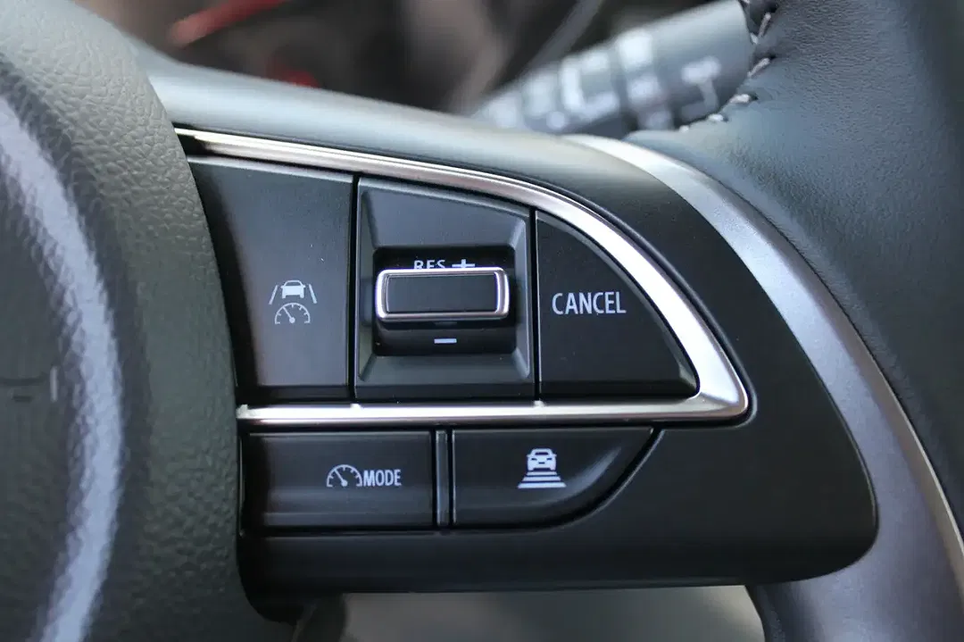 Suzuki Swift - Thumbnail 9