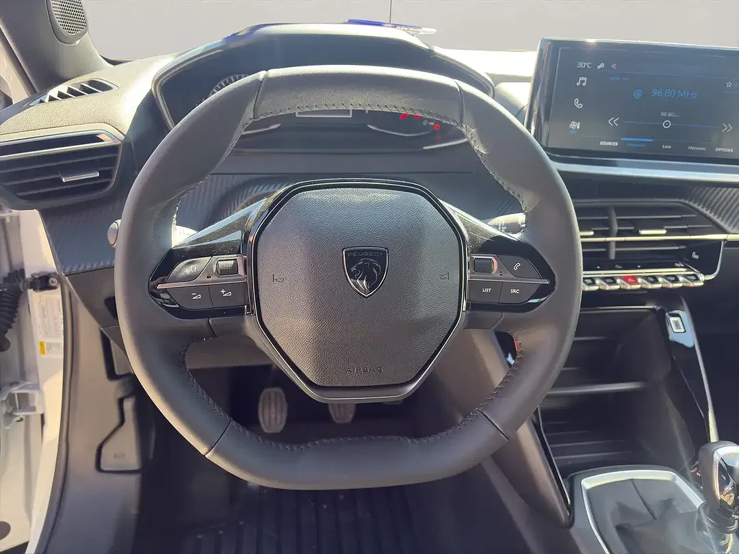 Peugeot 2008 - Thumbnail 8