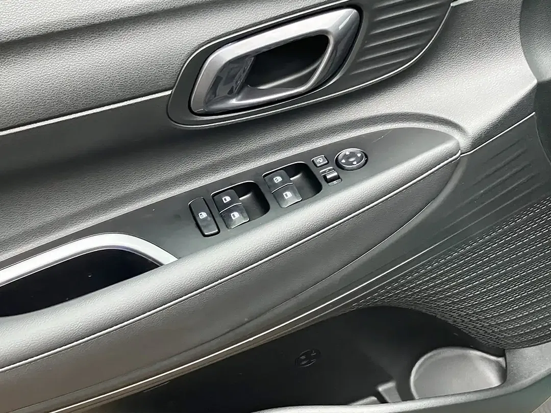 Hyundai i20 - Thumbnail 10