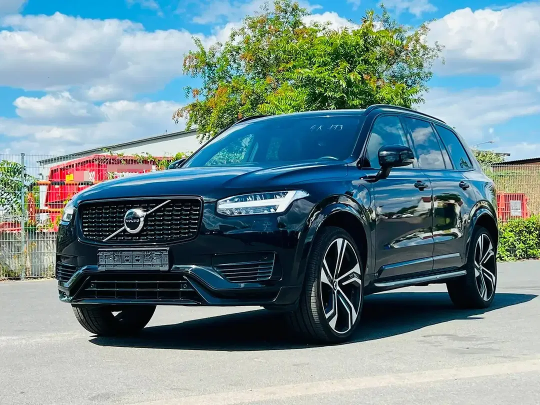 Volvo XC90 - Thumbnail 2