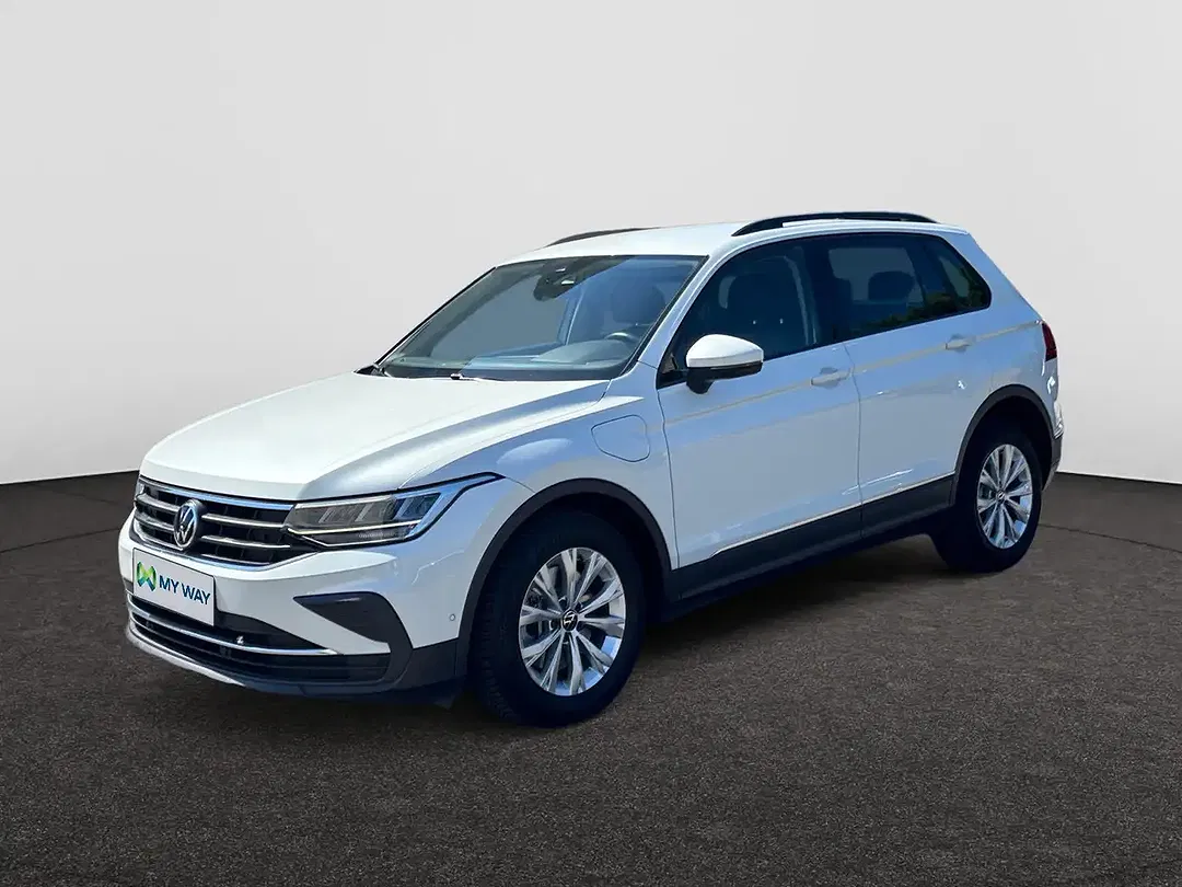 Volkswagen Tiguan - Thumbnail 1