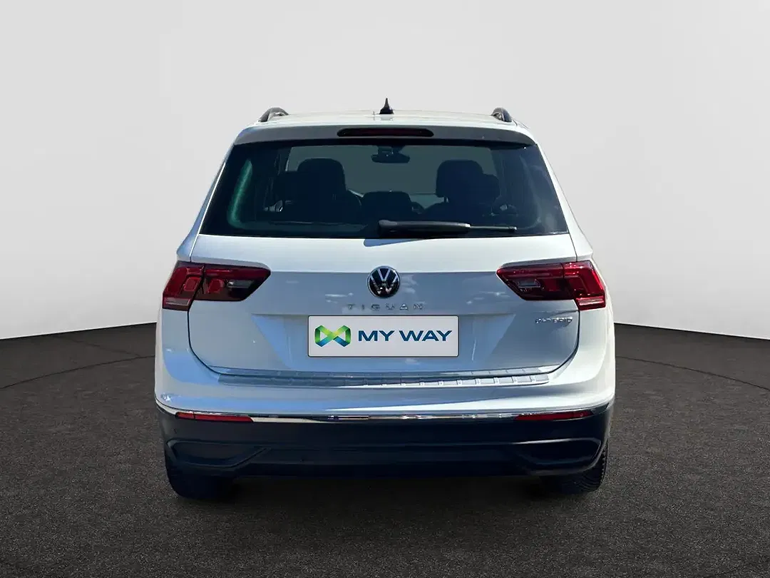 Volkswagen Tiguan - Thumbnail 5