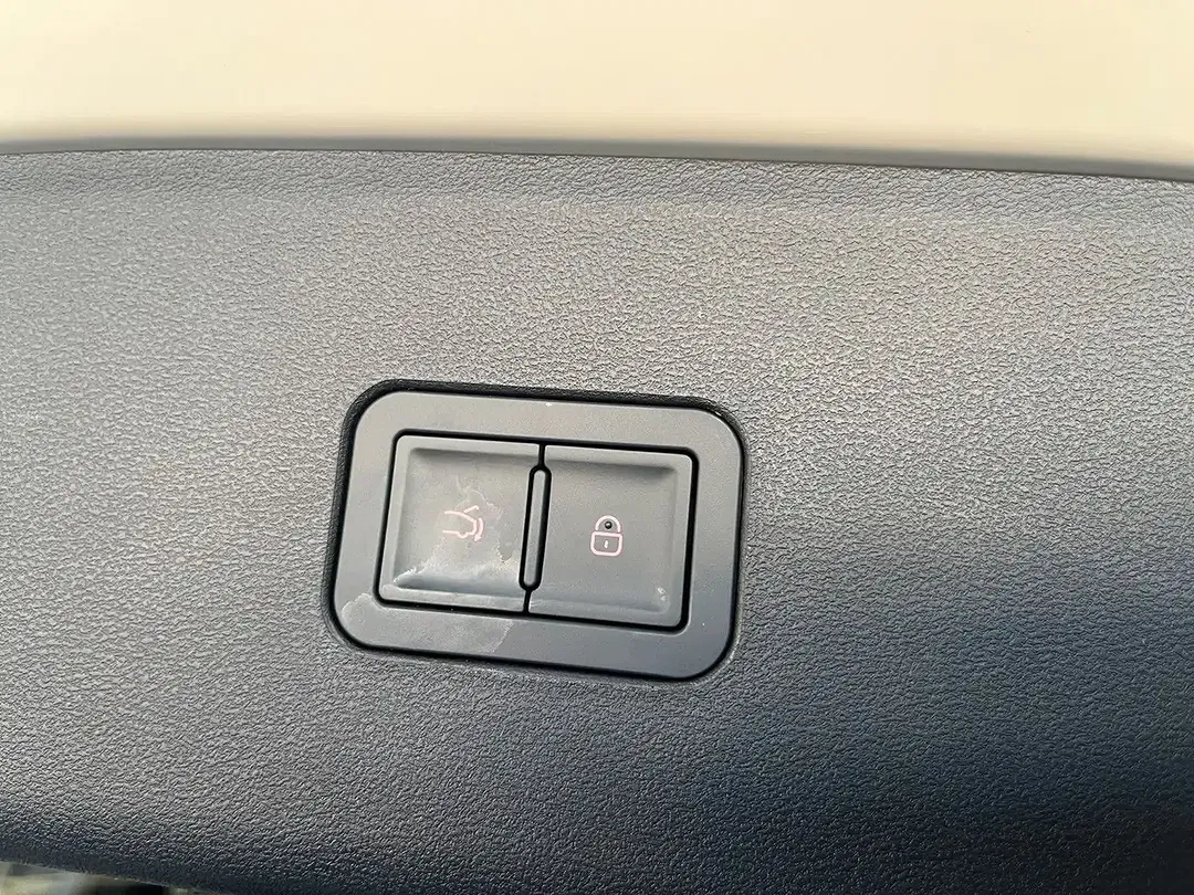 BYD Seal 6 - Thumbnail 12