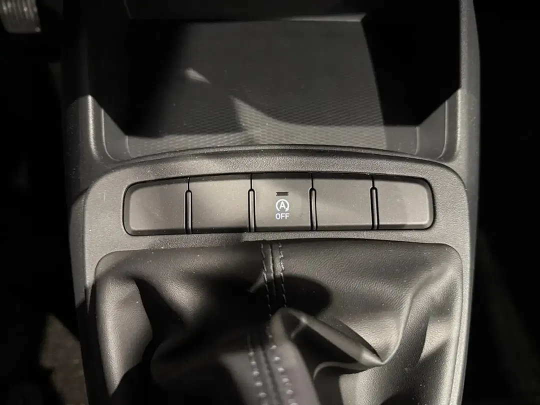 Hyundai i10 - Thumbnail 14