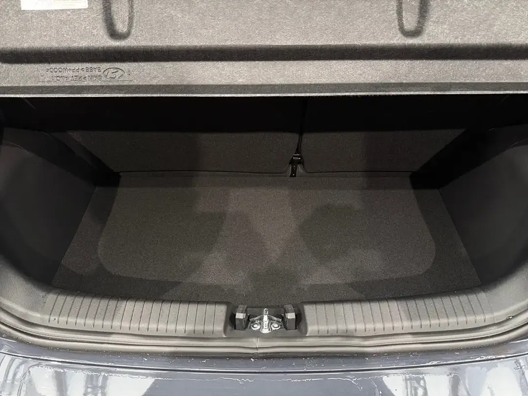 Hyundai i10 - Thumbnail 7