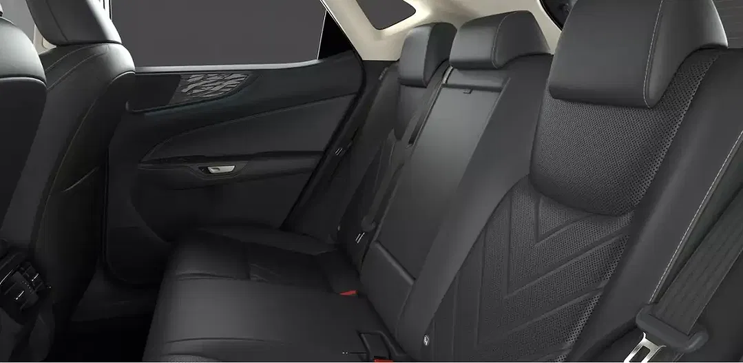 Lexus NX 450h+ - Thumbnail 11