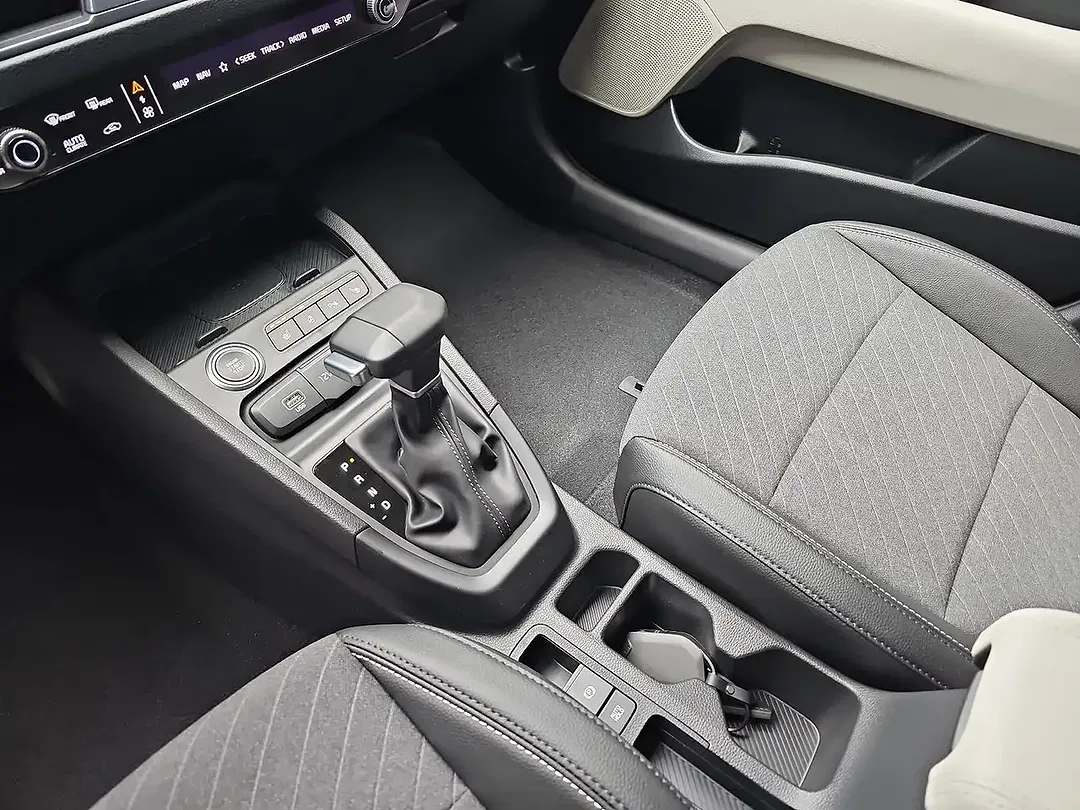 Kia Stonic - Thumbnail 12