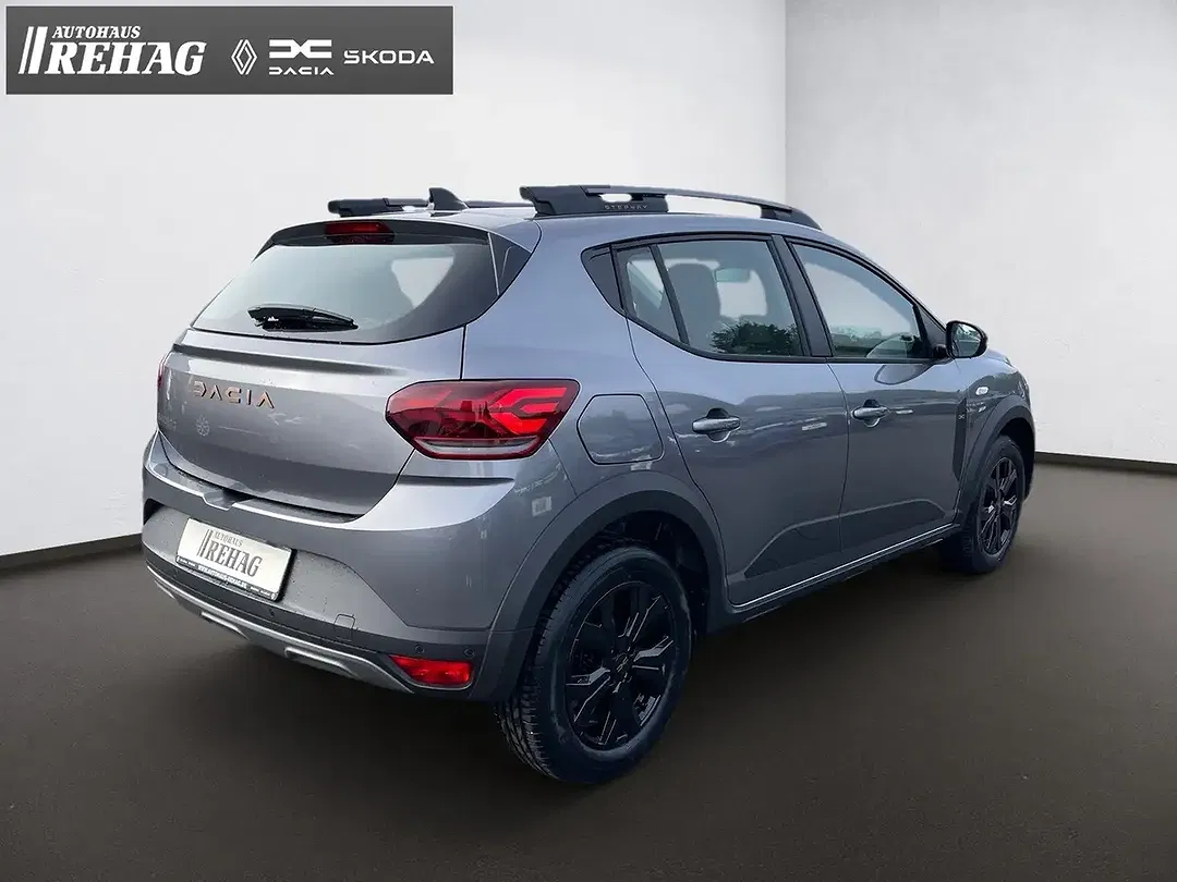 Dacia Sandero - Thumbnail 3