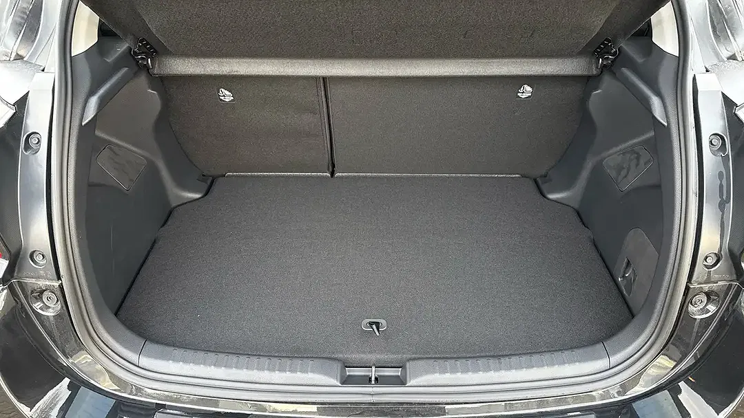 Toyota Yaris - Thumbnail 10