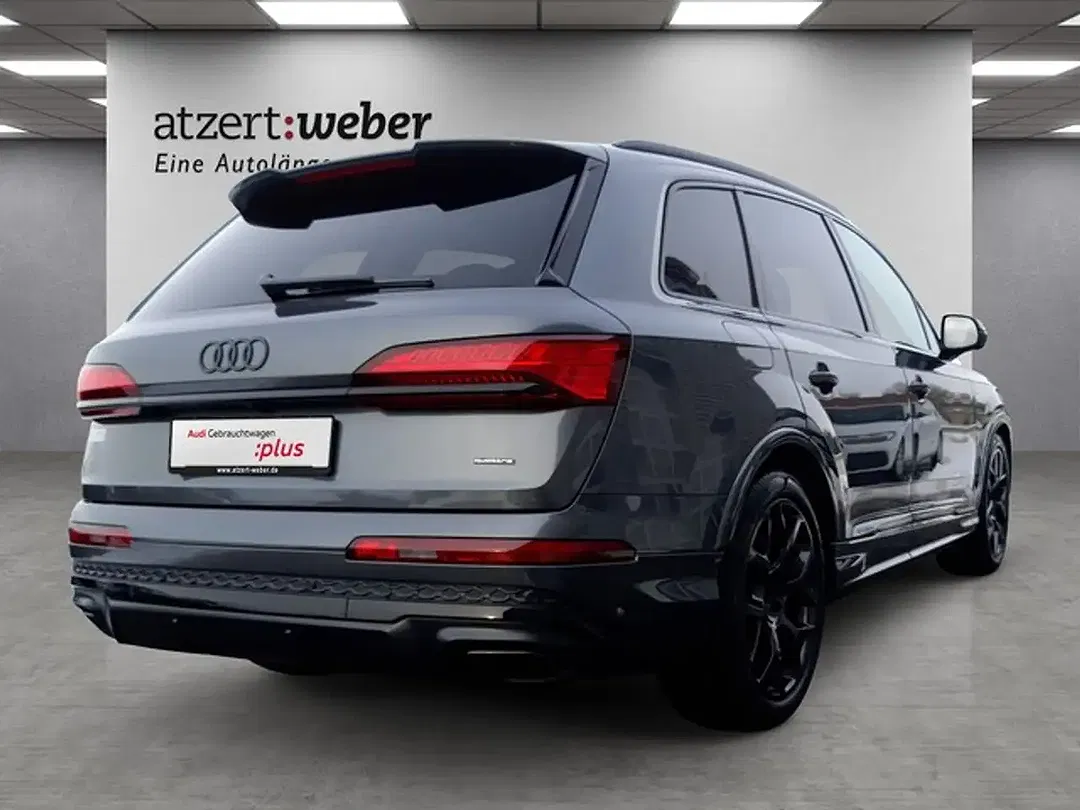 Audi Q7 - Thumbnail 2