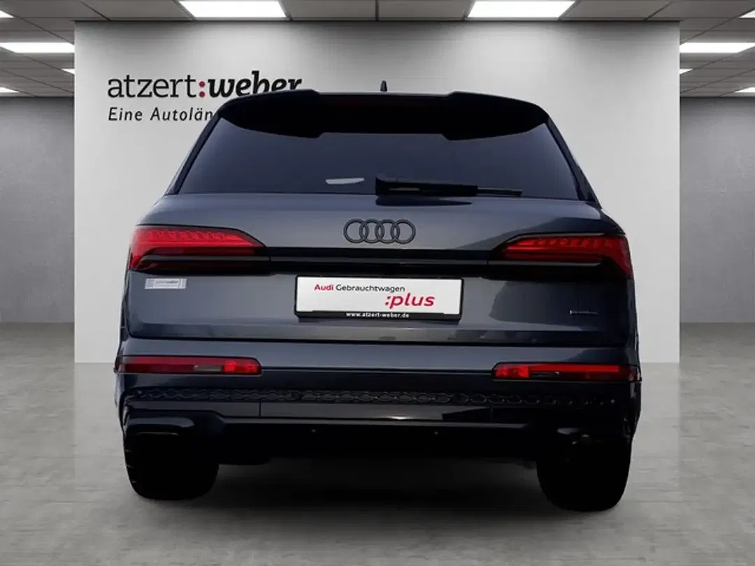 Audi Q7 - Thumbnail 5