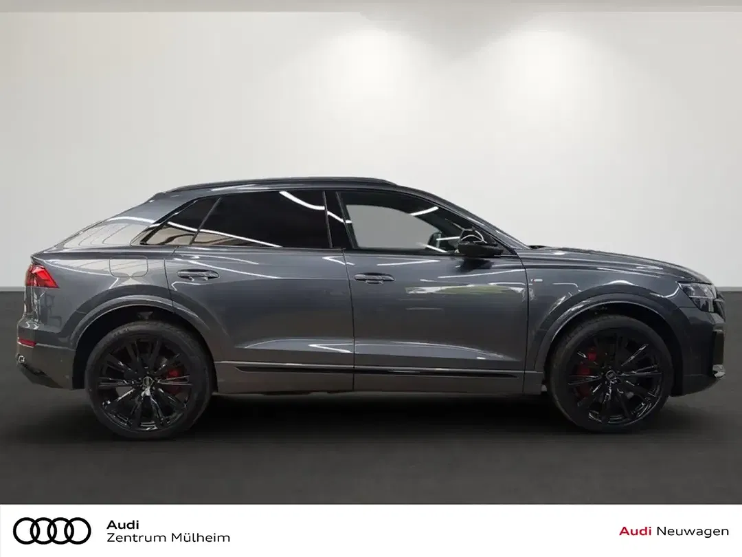 Audi Q8 - Thumbnail 2