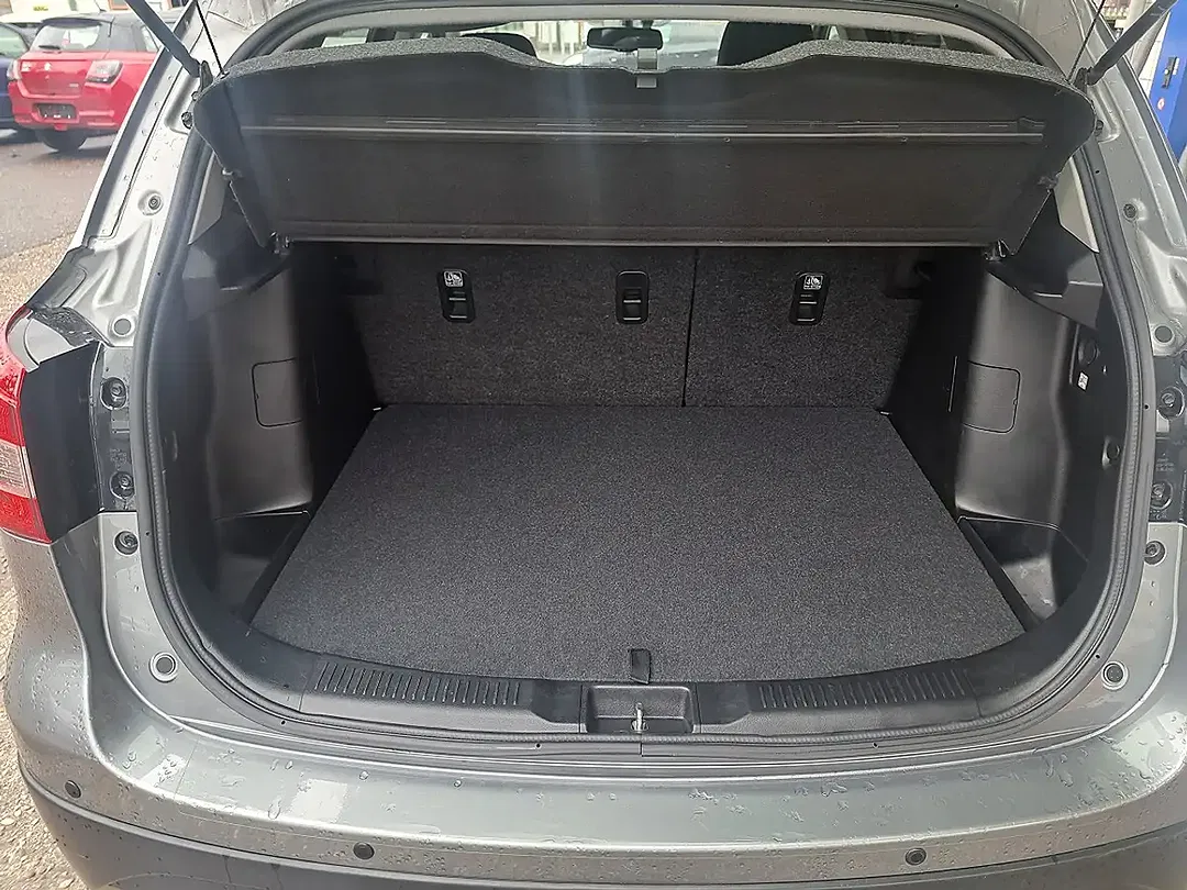Suzuki SX4 S-Cross - Thumbnail 9
