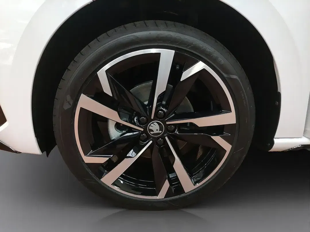 Skoda Scala - Thumbnail 13