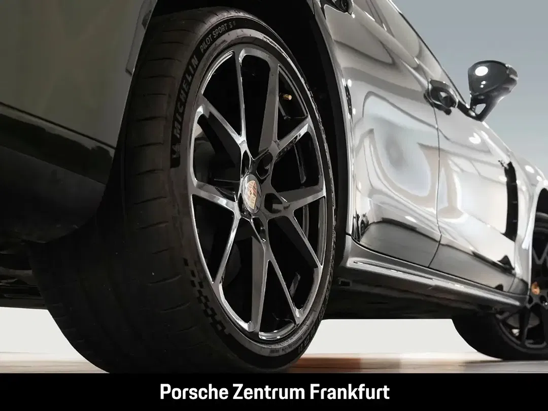 Porsche Panamera - Thumbnail 10