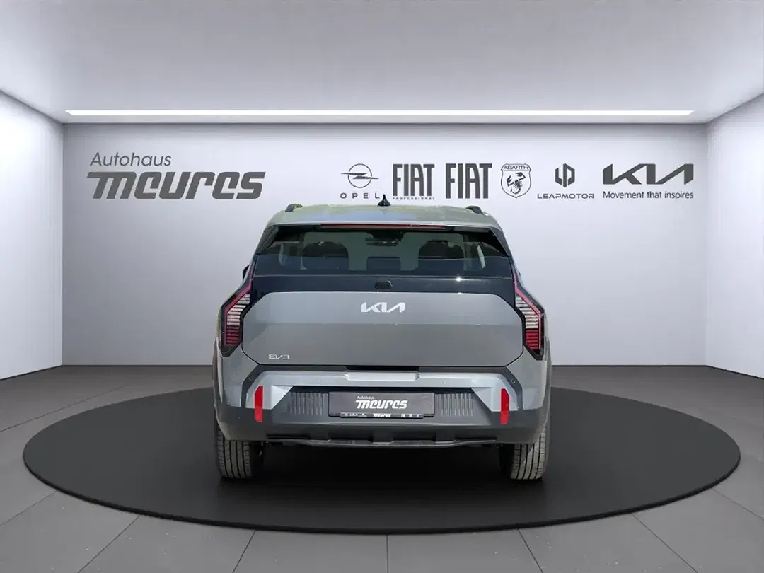 Kia EV3 - Thumbnail 3
