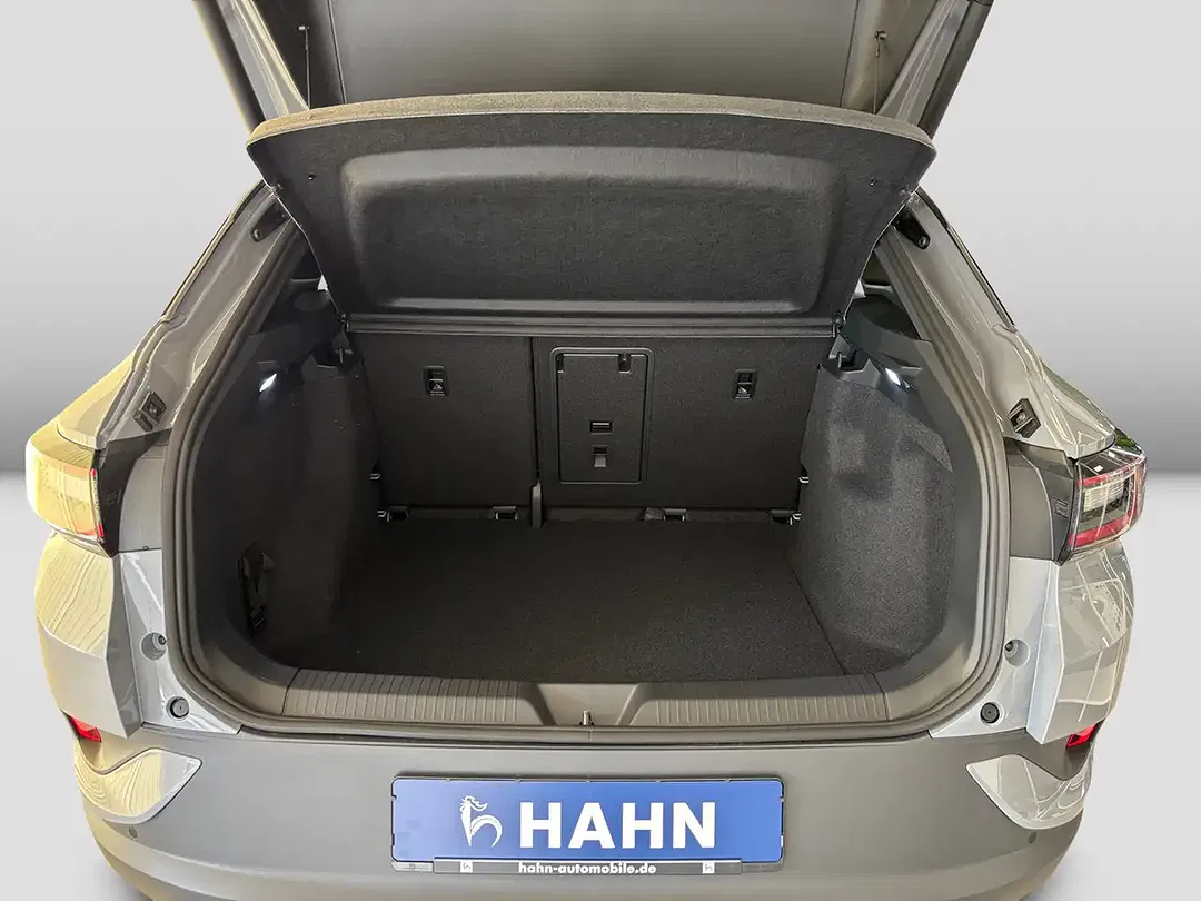 Volkswagen ID.4 - Thumbnail 11