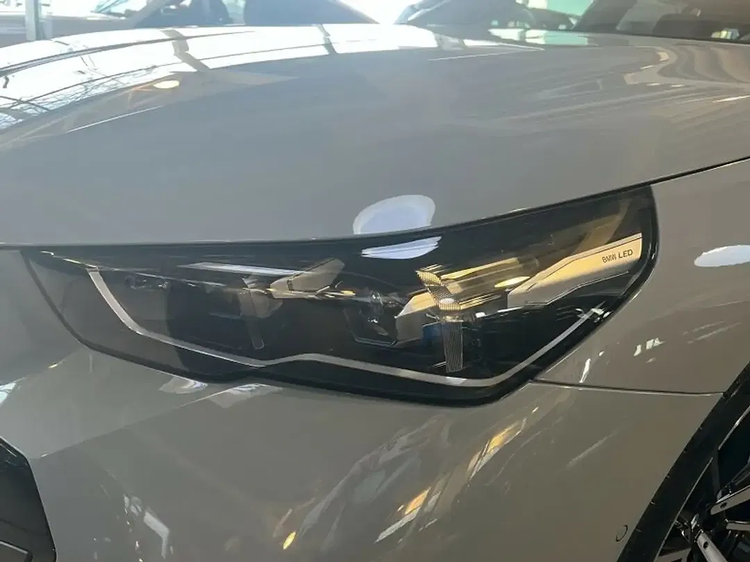BMW 520 - Thumbnail 8