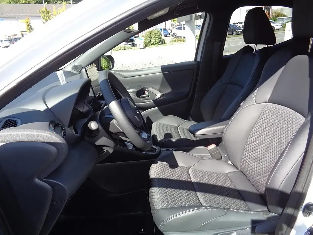 Mazda 2 - Thumbnail 10