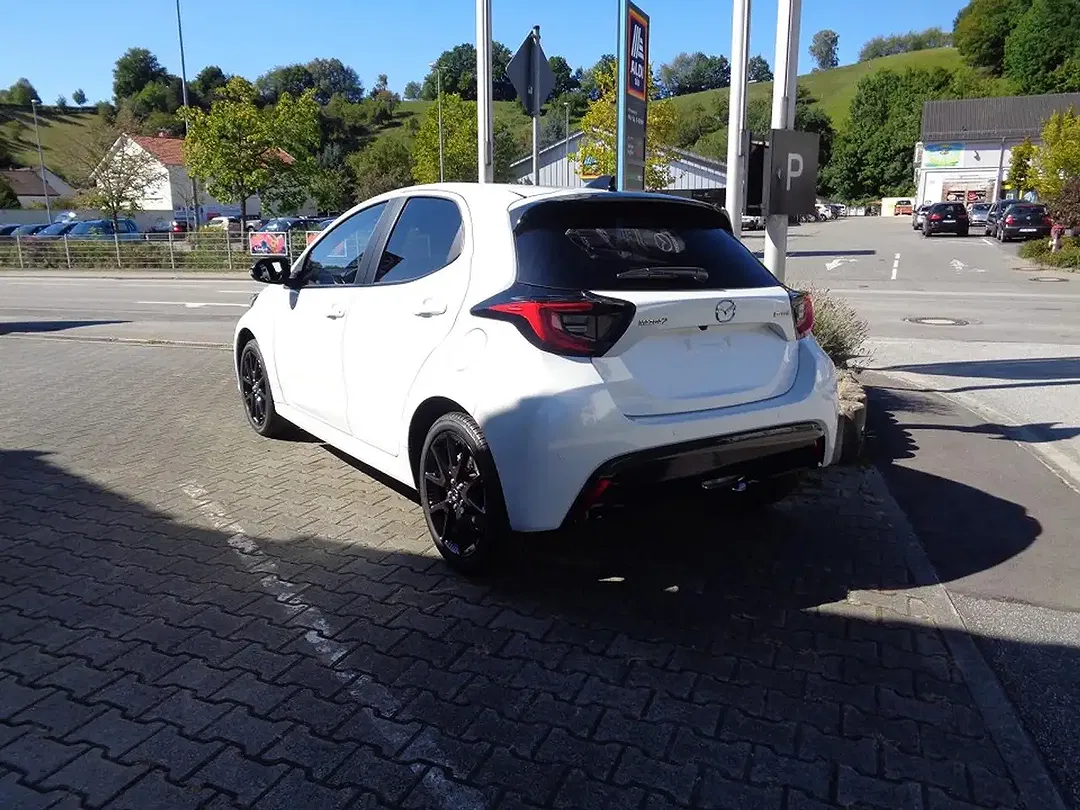 Mazda 2 - Thumbnail 8