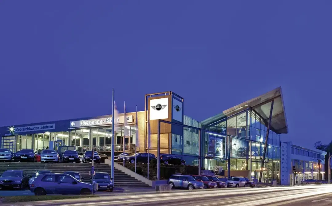 BMW 318 - Thumbnail 11
