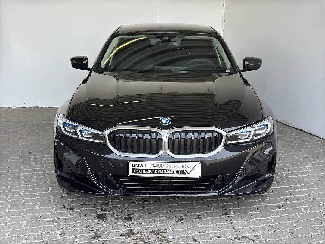 BMW 318 - Thumbnail 2