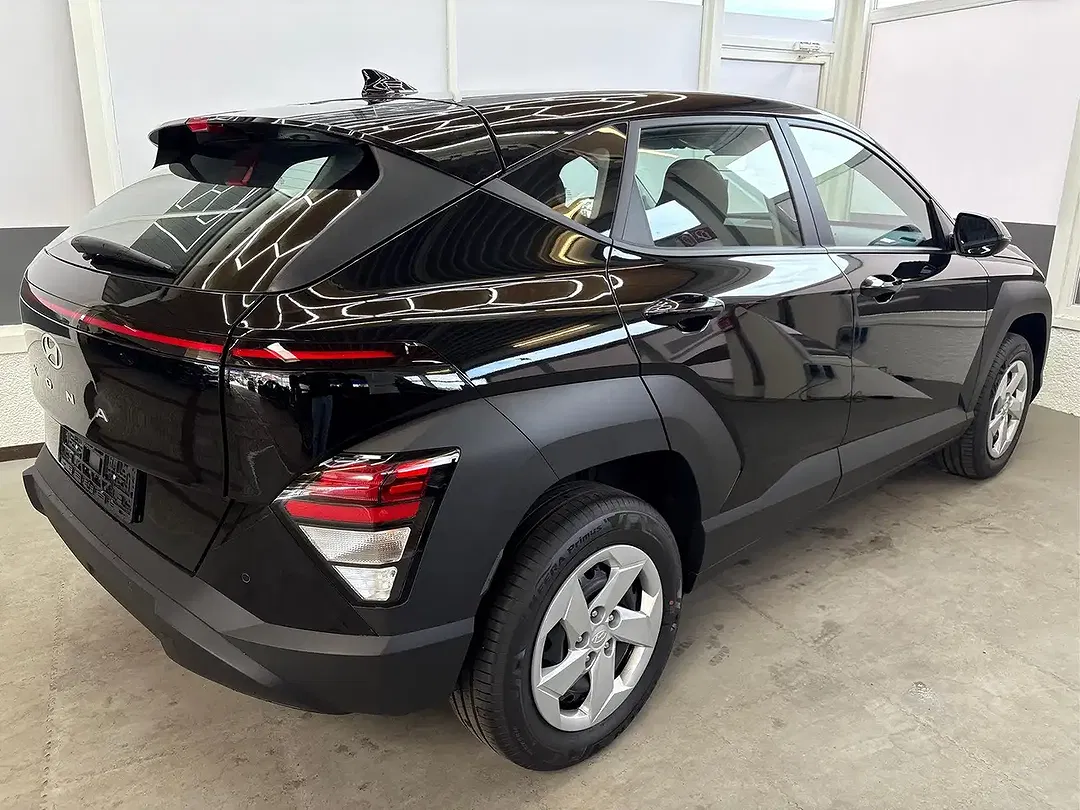 Hyundai KONA - Thumbnail 3