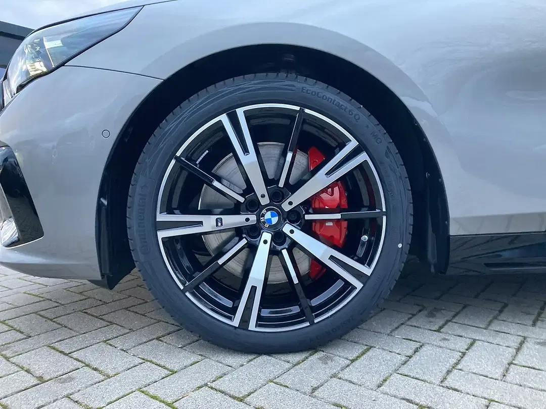 BMW 540 - Thumbnail 3