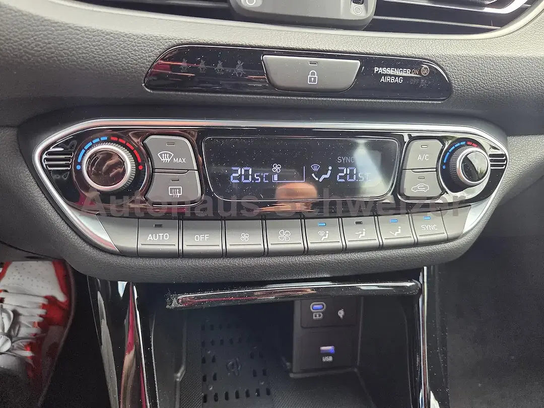 Hyundai i30 - Thumbnail 14