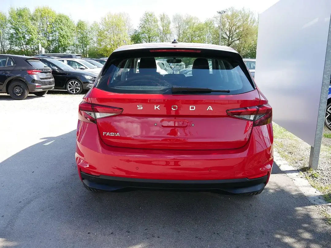 Skoda Fabia - Thumbnail 3