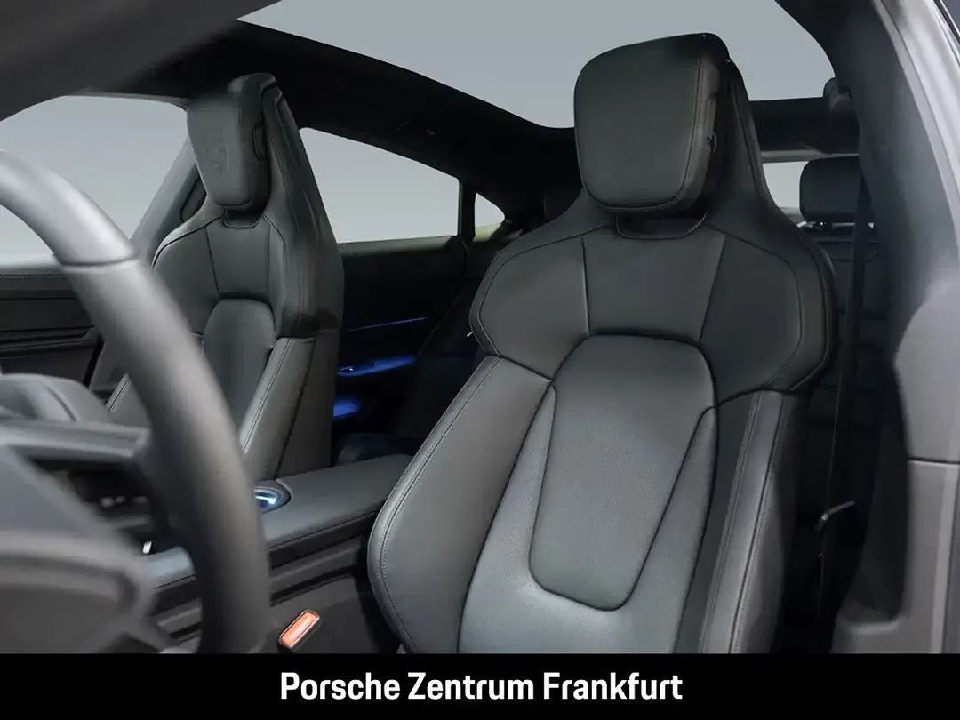 Porsche Taycan - Thumbnail 14