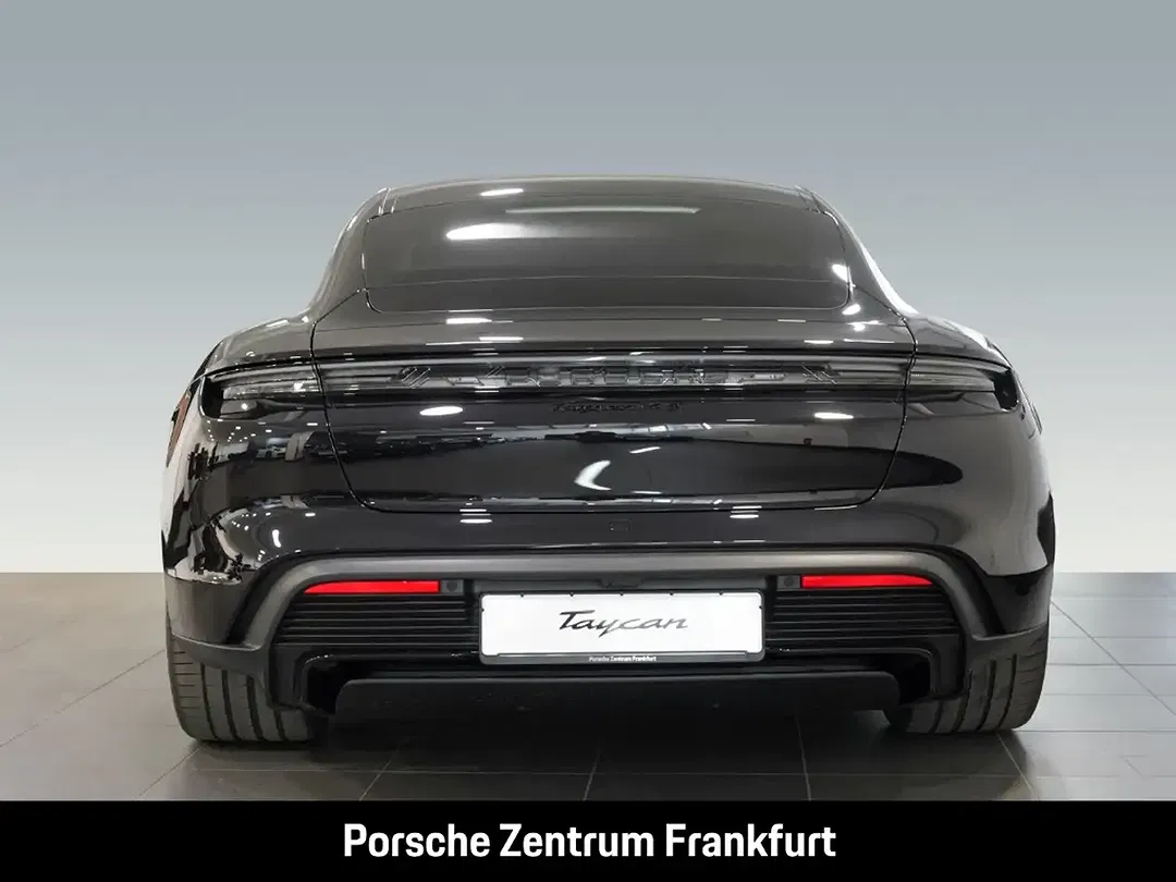 Porsche Taycan - Thumbnail 5