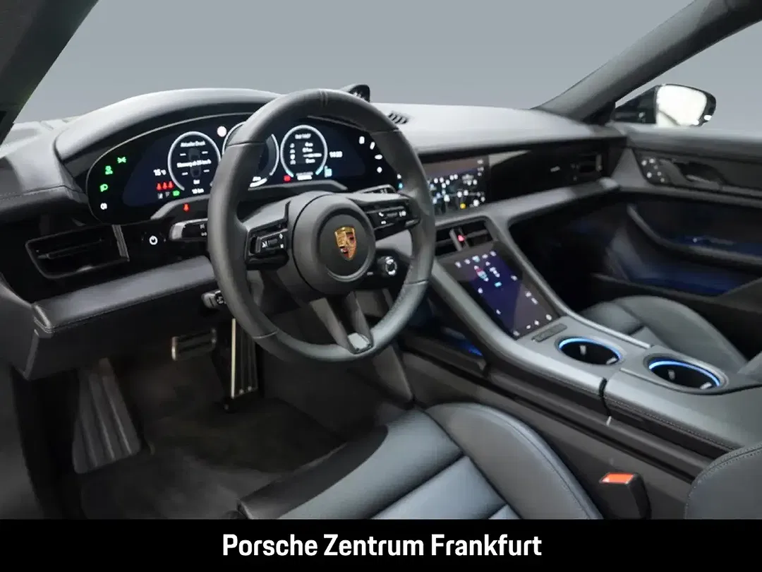 Porsche Taycan - Thumbnail 8