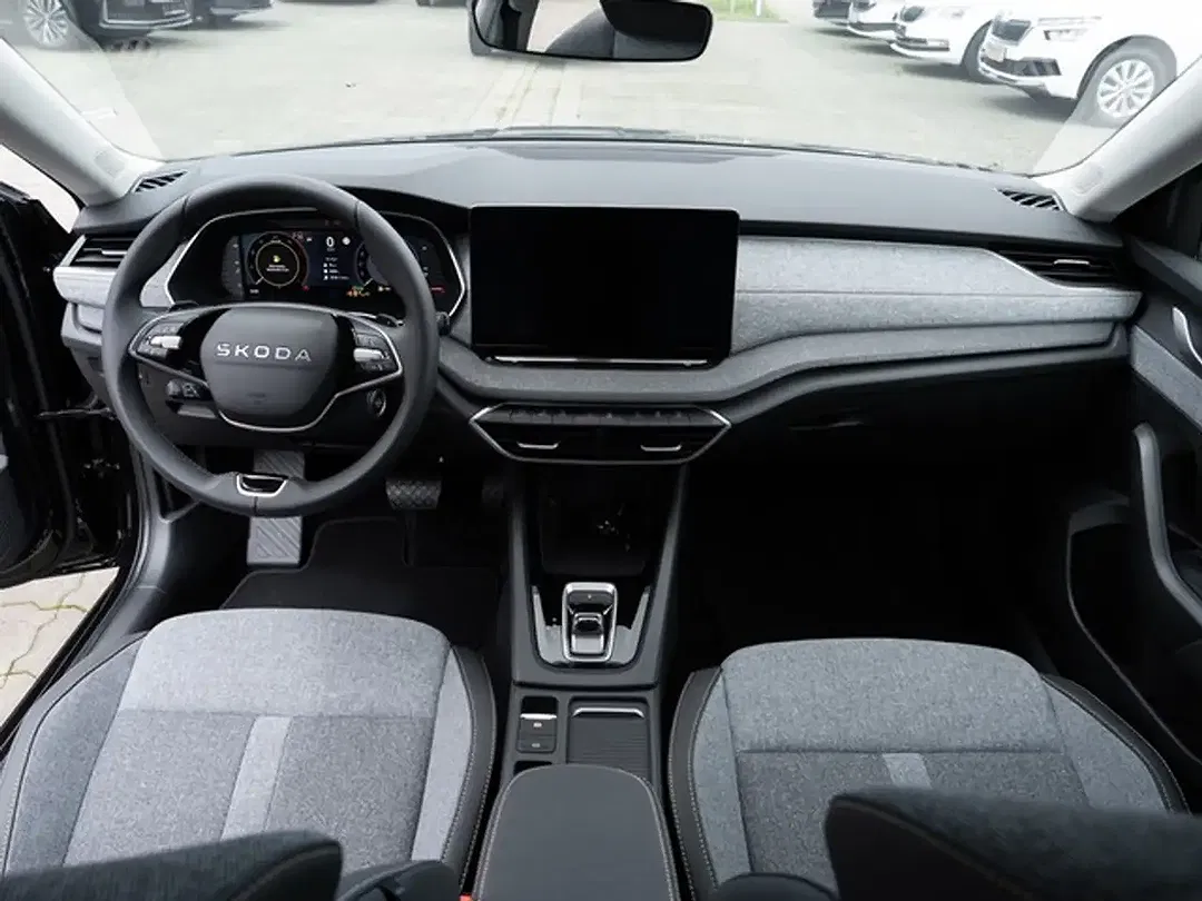 Skoda Octavia - Thumbnail 5