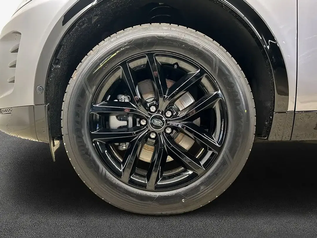 Land Rover Discovery Sport - Thumbnail 9
