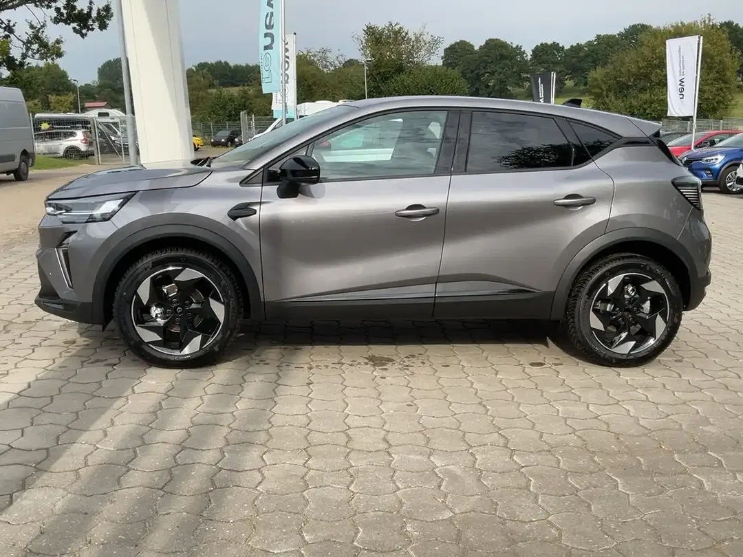 Renault Captur - Thumbnail 2