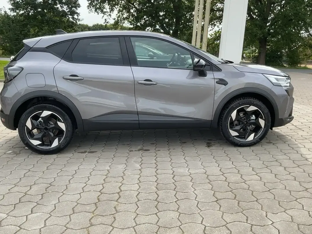 Renault Captur - Thumbnail 5